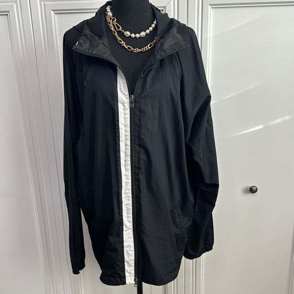 Adidas Black and White Women's Jacket - Picture 1 of 8